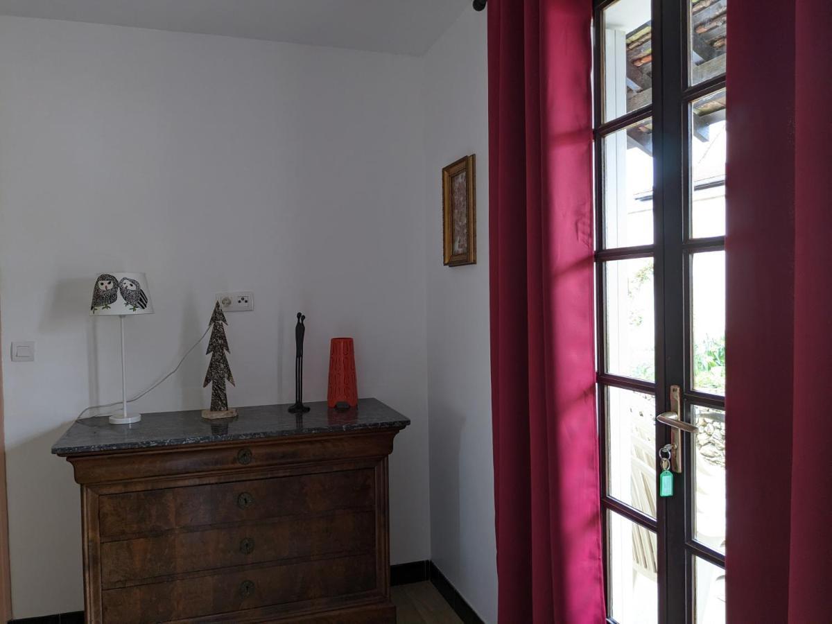 Au Chalet D'Illiers Combray, Grand Jardin Arbore Buitenkant foto